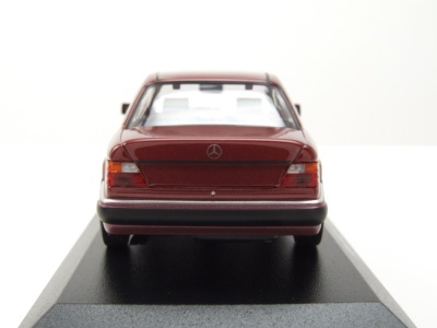 Mercedes 500E V8 W124 1991 rot metallic Modellauto 1:43 Maxichamps