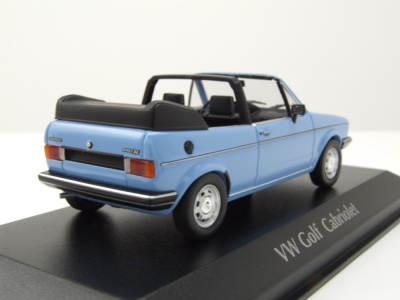 VW Golf 1 Cabrio 1979 hellblau Modellauto 1:43 Maxichamps