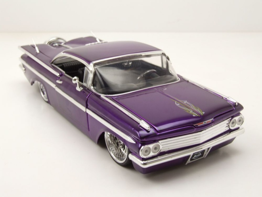 Modellauto Chevrolet Impala SS Dub Wire 1959 lila 1:24 Jada Toys