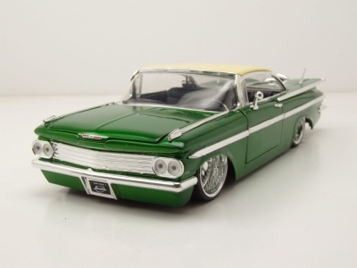 Chevrolet Impala SS Dub Wire 1959 grün Modellauto 1:24 Jada Toys