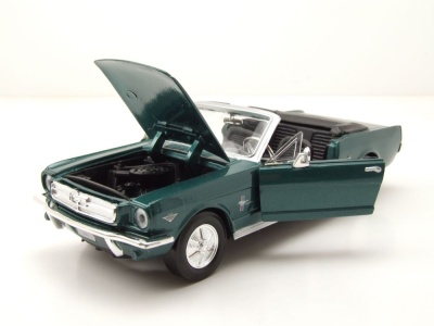 Ford Mustang Convertible 1964 grün metallic Modellauto 1:24 Motormax