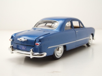 Ford Coupe 1949 blau Modellauto 1:24 Motormax