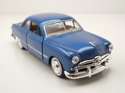 Ford Coupe 1949 blau Modellauto 1:24 Motormax