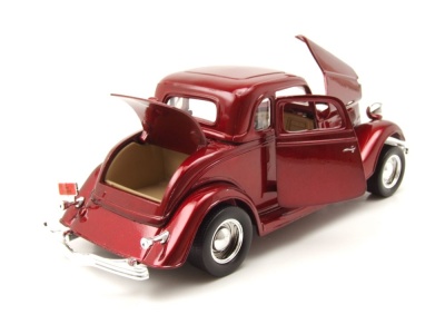 Ford Coupe Hardtop 1934 rot Modellauto 1:24 Motormax