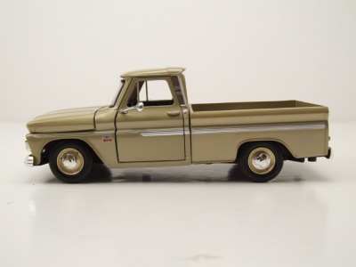 Chevrolet C-10 Fleetside Pick Up 1966 gold Modellauto 1:24 Motormax