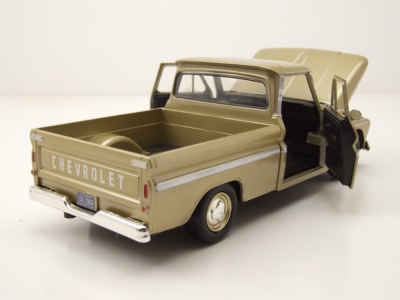 Chevrolet C-10 Fleetside Pick Up 1966 gold Modellauto 1:24 Motormax