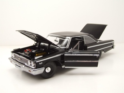 Ford Galaxie 500XL Hardtop 1963 schwarz Modellauto 1:18 Sun Star