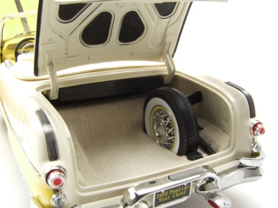Pontiac Star Chief Open Convertible 1955 weiß gelb Modellauto 1:18 Sun Star