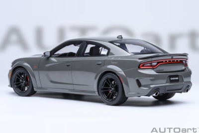 Dodge Charger Scat Pack Widebody grau Modellauto 1:18...