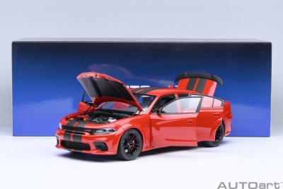 Dodge Charger Scat Pack Widebody rot Modellauto 1:18 Autoart