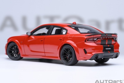 Dodge Charger Scat Pack Widebody rot Modellauto 1:18 Autoart