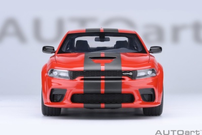Dodge Charger Scat Pack Widebody rot Modellauto 1:18 Autoart