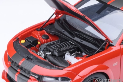 Dodge Charger Scat Pack Widebody rot Modellauto 1:18 Autoart
