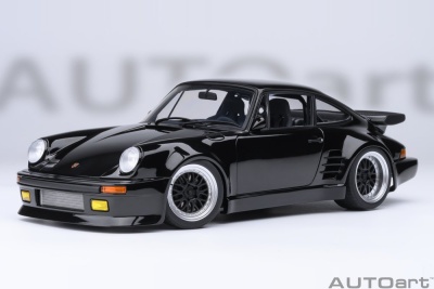 Porsche 911 (930) Turbo schwarz Wangan Midnight...