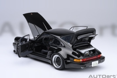 Porsche 911 (930) Turbo schwarz Wangan Midnight "Blackbird" (comic #1 version) Modellauto 1:18 Autoart