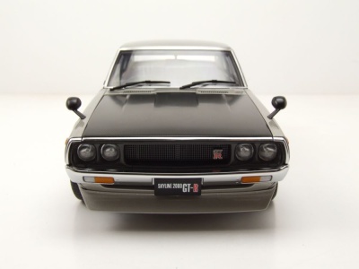 Nissan Skyline 2000 GT-R SPEZ (KPGC110) Tuned Version 1973 silber Modellauto 1:18 Autoart