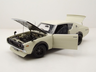 Nissan Skyline 2000 GT-R SPEZ (KPGC110) Tuned Version 1973 weiß Modellauto 1:18 Autoart