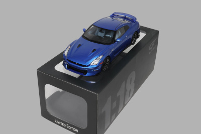 Nissan Skyline GT-R 2024 blau Modellauto 1:18 GT Spirit
