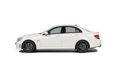 Mercedes C63 AMG 2007 weiß Modellauto 1:18 GT Spirit
