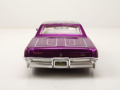 Buick Riviera Lowrider 1965 lila Modellauto 1:24 Maisto
