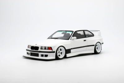 BMW E36 Khyzyl Saleem 2022 weiß Modellauto 1:18...