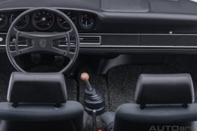 Porsche 911 Carrera 2.7 RS weiß grün Modellauto 1:18 Autoart