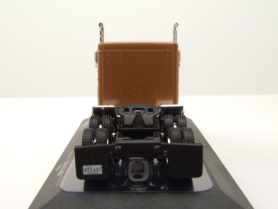 Ford LTL 9000 Zugmaschine 1978 braun metallic Modellauto 1:64 ixo models