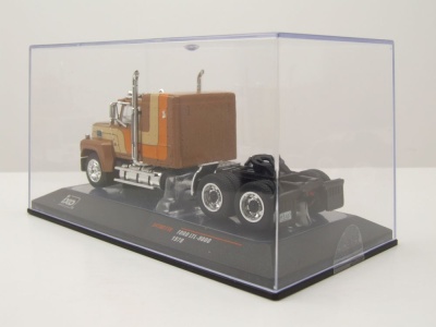 Ford LTL 9000 Zugmaschine 1978 braun metallic Modellauto 1:64 ixo models