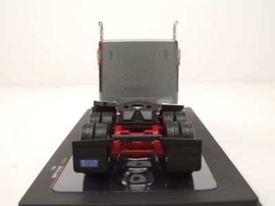 Ford LTL 9000 Zugmaschine 1978 grau metallic schwarz Modellauto 1:43 ixo models