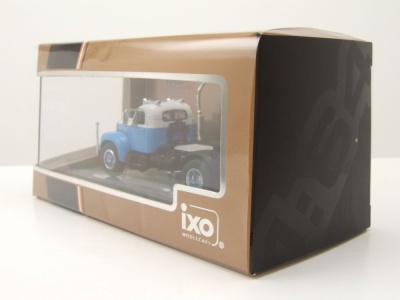 Mack B 61 Zugmaschine 1953 blau weiß Modellauto 1:64 ixo models