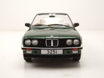 BMW 325i Cabrio E30 1985 dunkelgrün metallic Modellauto 1:18 MCG