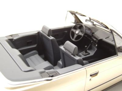 BMW 325i Cabrio E30 1985 beige metallic Modellauto 1:18 MCG
