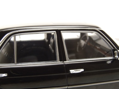 Mercedes S-Klasse W116 1972 schwarz Modellauto 1:18 MCG