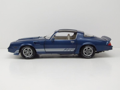 Chevrolet Camaro Z28 T-Top 1980 dunkelblau Modellauto 1:18 Greenlight Collectibles