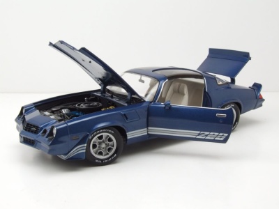 Chevrolet Camaro Z28 T-Top 1980 dunkelblau Modellauto 1:18 Greenlight Collectibles