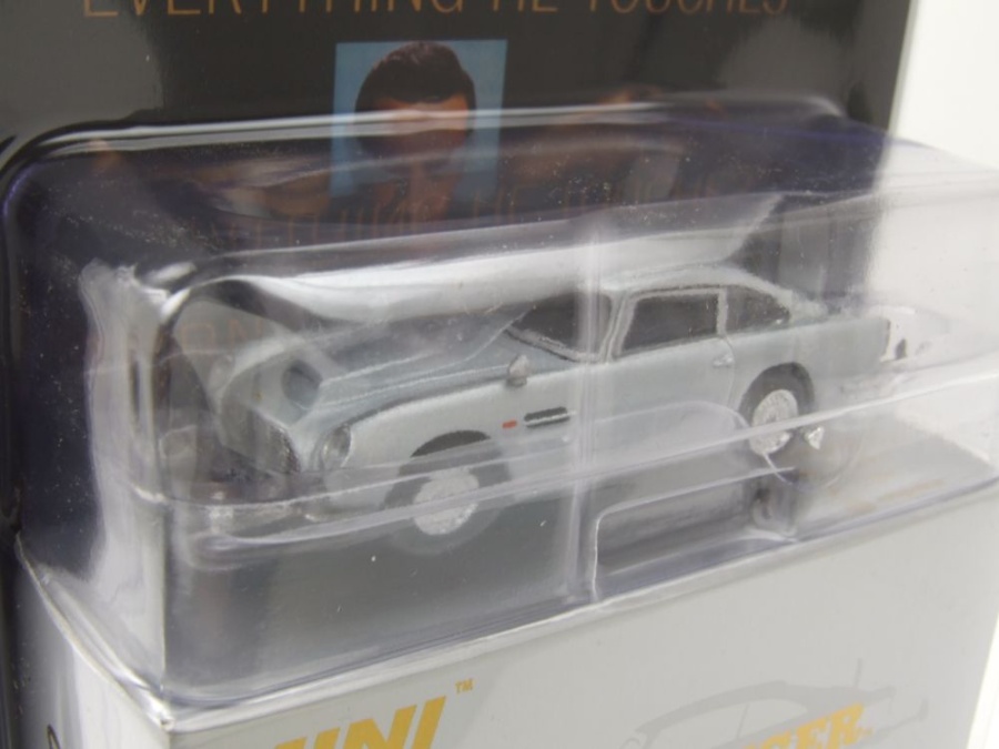 Aston Martin DB5 1965 silber James Bond Goldfinger Blister Modellauto 1:64 MINI GT