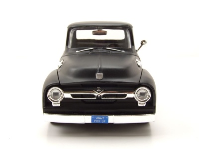 Ford F-100 Pick Up 1956 matt schwarz mit Weißwandreifen Modellauto 1:24 Motormax