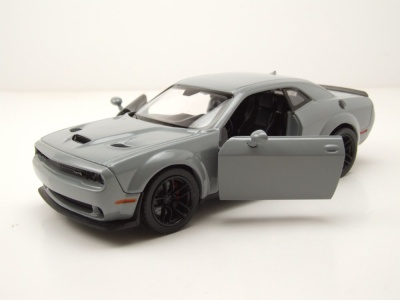Dodge Challenger SRT Hellcat Widebody 2018 grau Modellauto 1:24 Motormax