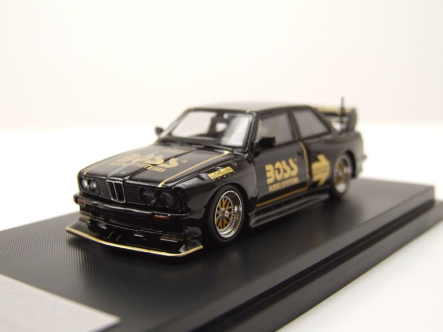 BMW E30 Boss schwarz gold Modellauto 1:64 Street Weapon