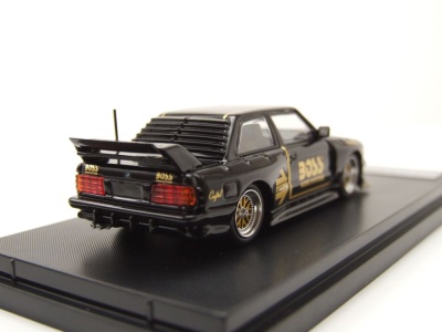 BMW E30 Boss schwarz gold Modellauto 1:64 Street Weapon
