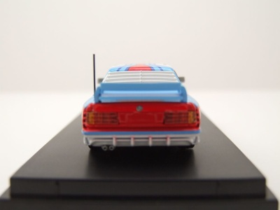 BMW E30 Martini weiß blau rot Modellauto 1:64 Street Weapon