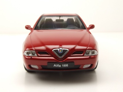 Alfa Romeo 166 1999 rot Modellauto 1:18 Triple9