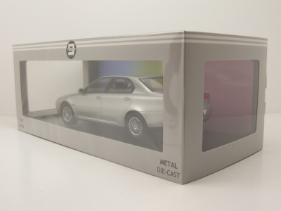 Alfa Romeo 166 1999 silber Modellauto 1:18 Triple9