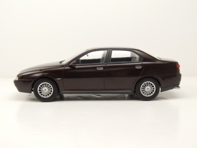 Alfa Romeo 166 1999 schwarz metallic Modellauto 1:18 Triple9