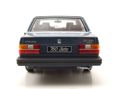 Volvo 760 1985 blau metallic Modellauto 1:18 Triple9