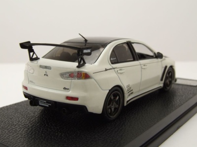 Mitsubishi Lancer Evo X 2011 weiß metallic...