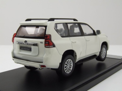 Toyota Land Cruiser Prado 2018 weiß Modellauto 1:43...