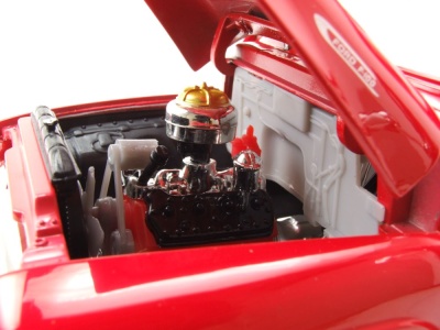 Ford F-100 Pick Up 1953 rot Modellauto 1:18 Lucky Die Cast