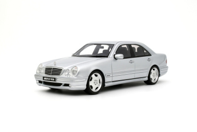 Mercedes E55 AMG W210 2001 silber Modellauto 1:18 Ottomobile