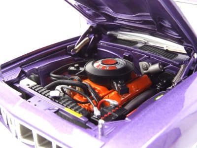 Plymouth 383 Cuda 1971 lila weiß Modellauto 1:18 Acme